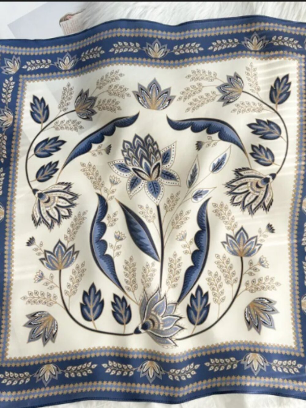Women's 100% Mulberry Silk Square Scarf Vintage Printed Floral Neck Kerchief